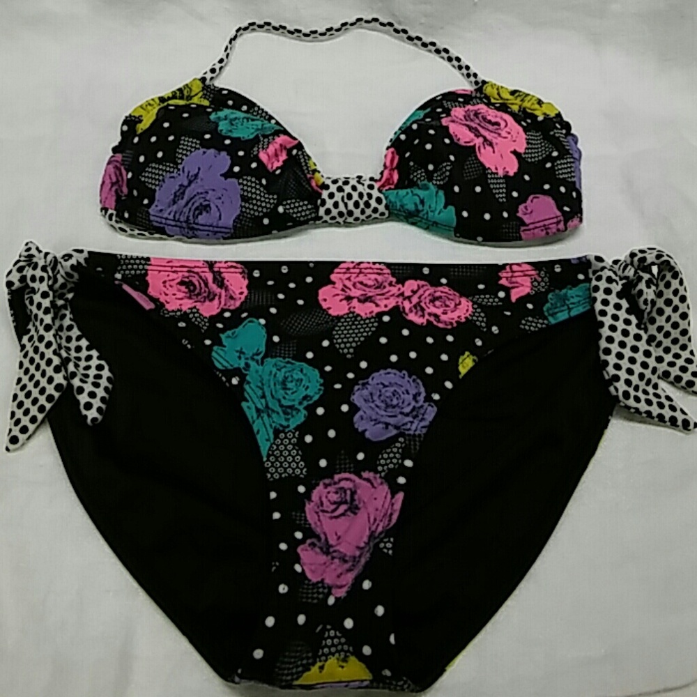 Two Piece Swimsuit Size Small
